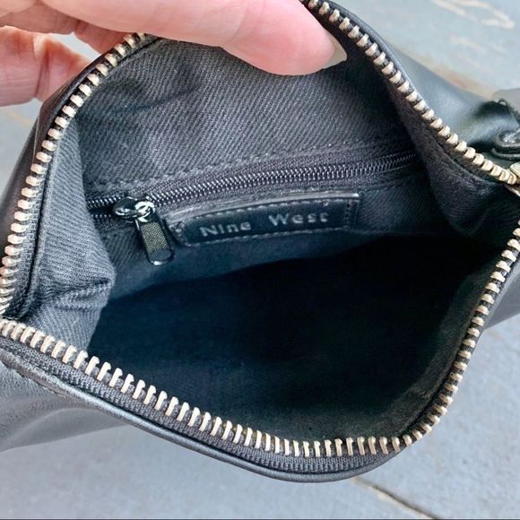 *SALE* EUC Nine West Cutest Lil Leather Purse!! - Picture 6 of 6